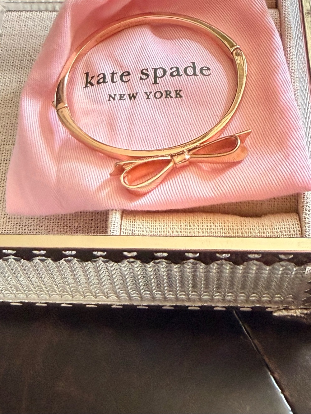 ♠️ kate spade Rose Gold Bow Bangle Bracelet
